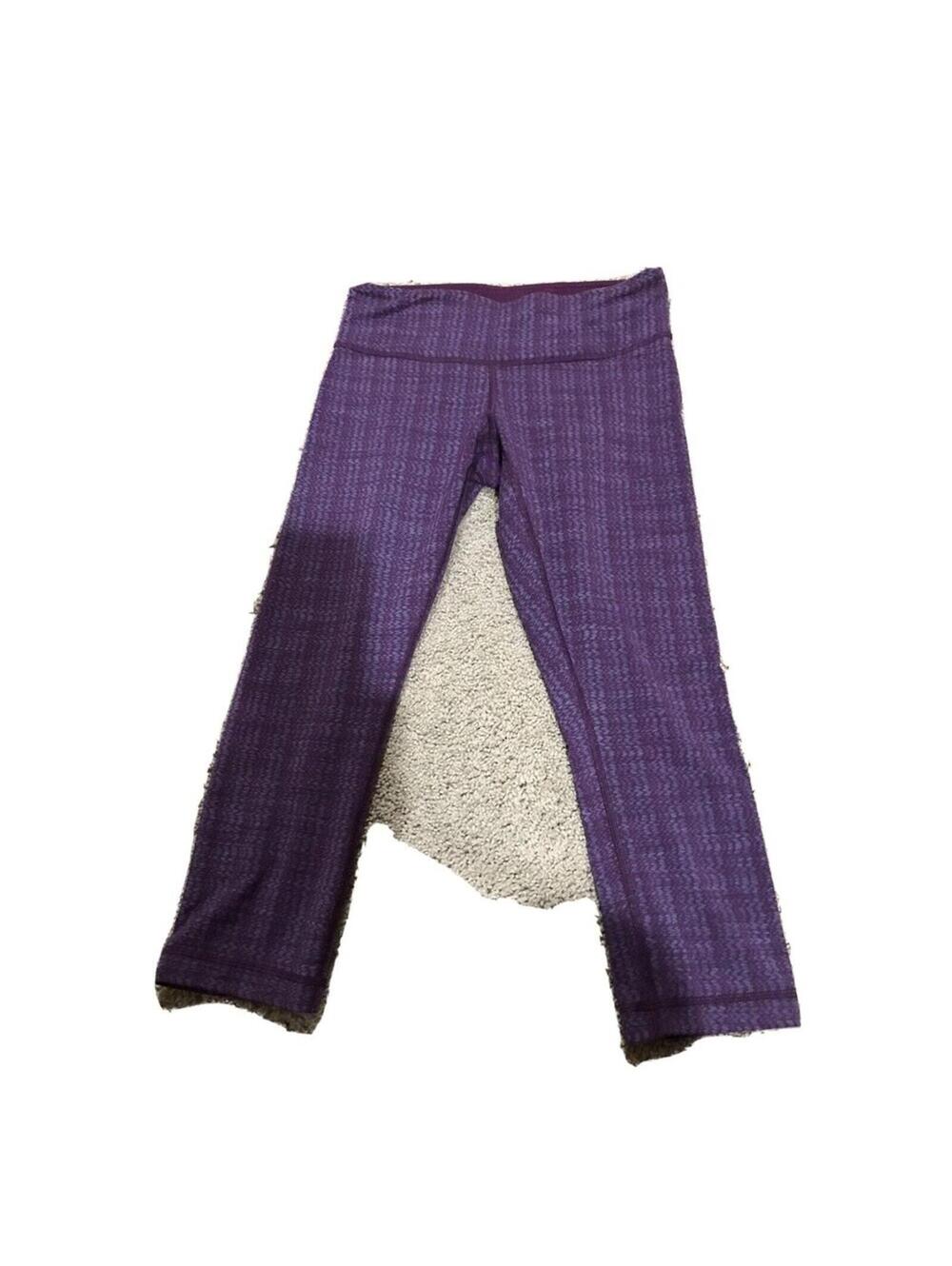 Women's lululemon cropped burgundy/purple leggings size 6